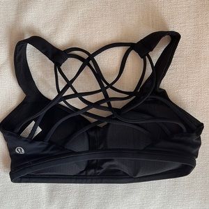 Lululemon sports bra